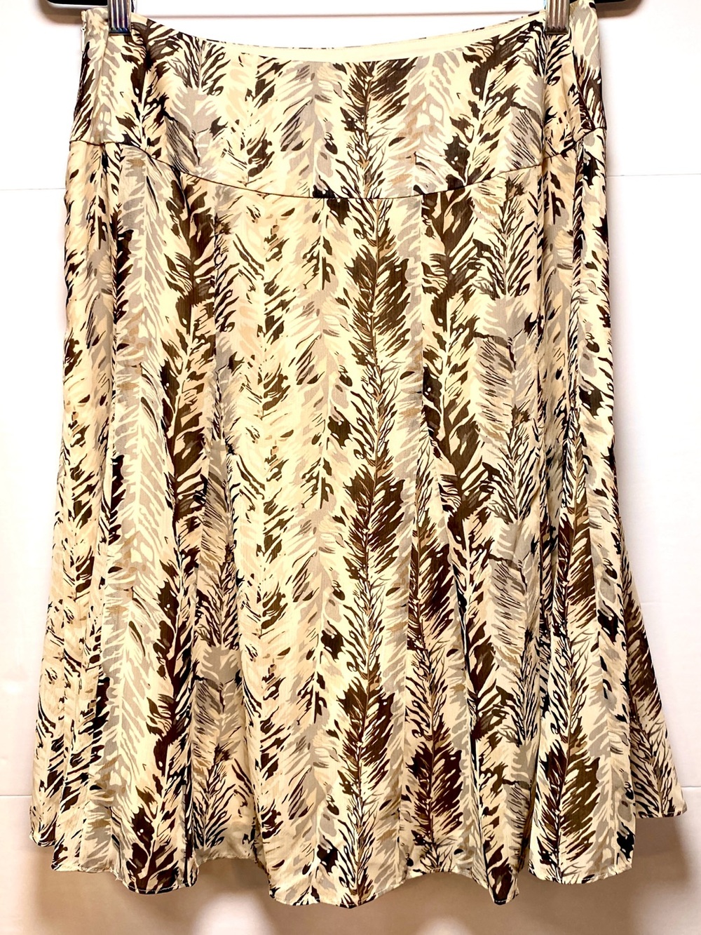 PENDLETON WOOLEN MILLS Size 6 Cream Floral Print Lined Skirt Flat Front Zip Side